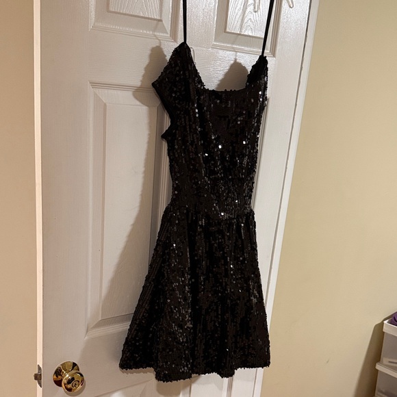 Windsor Dresses & Skirts - Windsor Black Sequin Mini Dress